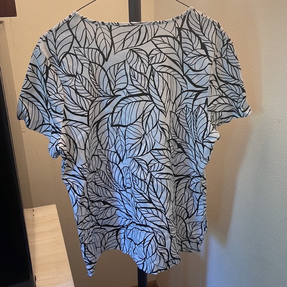 Croft and barrow Tshirt - Picture 3 of 3